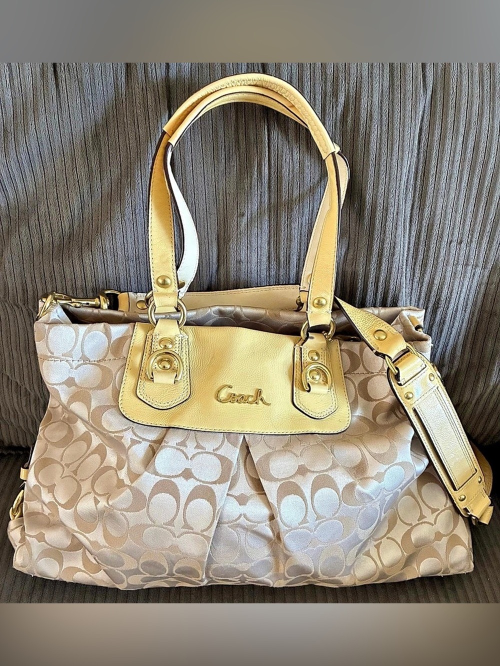 Coach Ashley Signature C Jacquard Pleated Satchel  Shoulder Bag Beige & Yellow